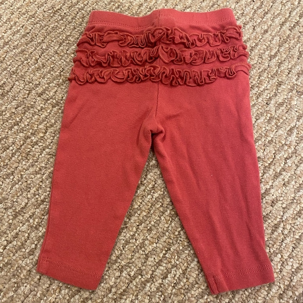 Carter’s Baby Girl Size 6 months Lot of Clothing Pants, Top, Footie Pajamas - Picture 2 of 11